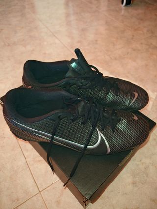Scarpe Calcetto Nike Tg. 41