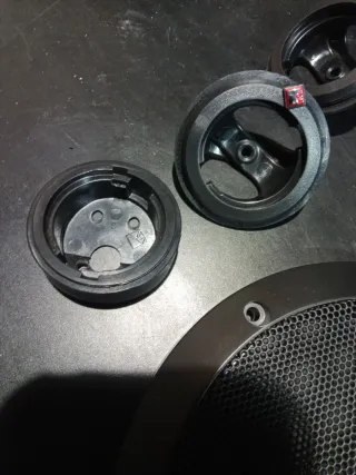 Cubierta altavoz y soporte tweteer