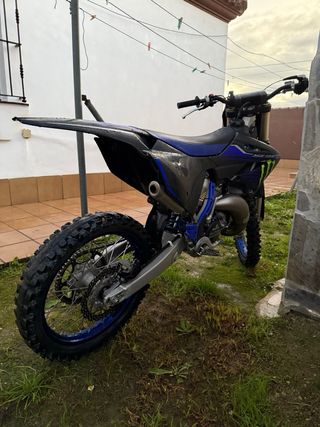 Yamaha YZ 125