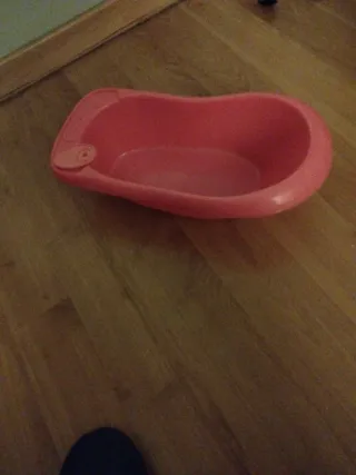 Bañera para muñecas rosa