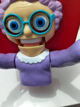 Juego de mesa ¡No Asustes a la Abuela!