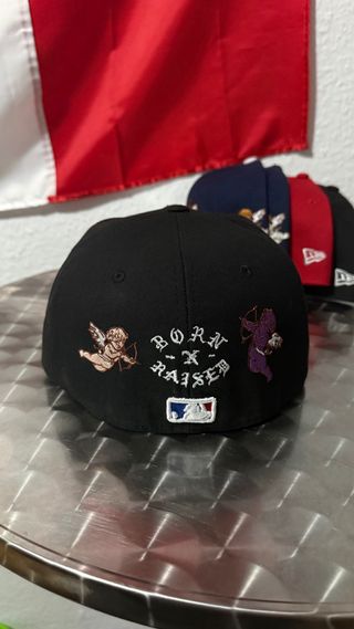 Gorra New Era Negra con Detalles Rojos Angels
