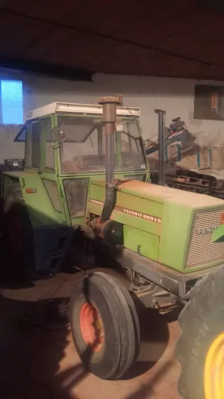 Tractor Fendt Favorit 600 LS Turbomatik