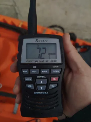 Kayak de pesca y recreo con vela