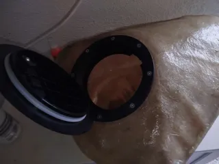 Kayak de pesca y recreo con vela