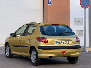 Peugeot 206 2004
