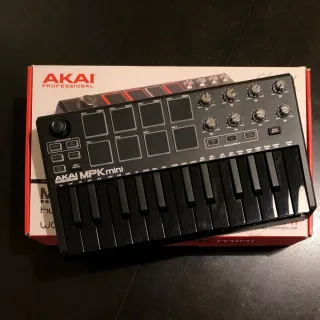 Akai MPK Mini MKII Controlador MIDI