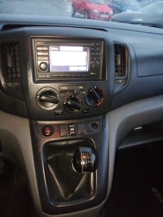 Nissan Evalia Premium 2012