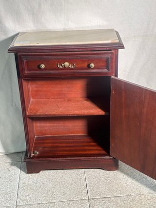 Mueble de entrada con mármol