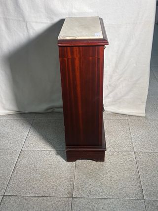 Mueble de entrada con mármol