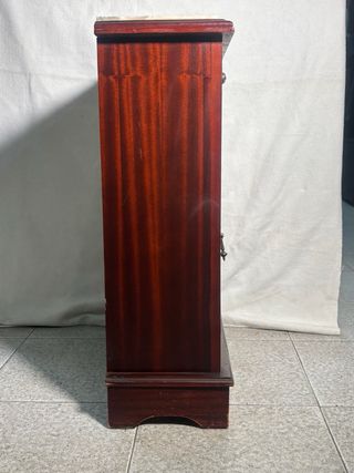 Mueble de entrada con mármol