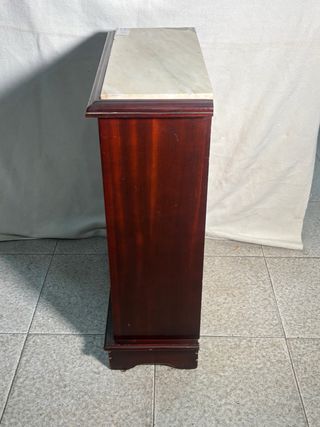 Mueble de entrada con mármol