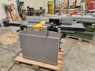 MAQUINARIA CARPINTERIA