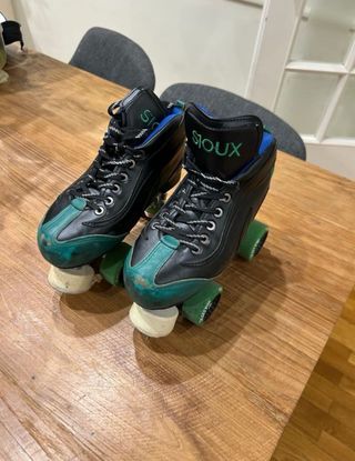 Patines de hockey Sioux negros y verdes