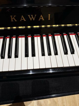Piano de pared KAWAI NS 10