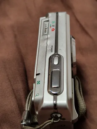 Cámara Olympus FE-150 Plata 5.0 MP