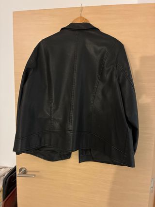 Cazadora Kiabi Negra