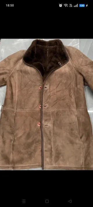 Montone in pelliccia marrone