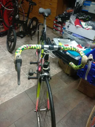 Bicicleta carretera Mendiz