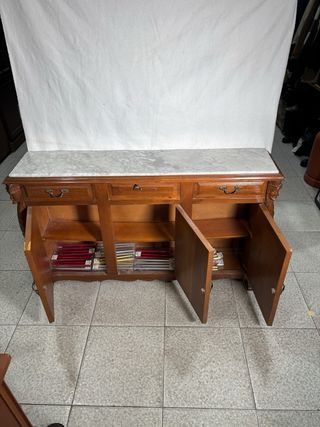 Mueble de entrada con mármol