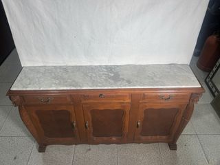 Mueble de entrada con mármol