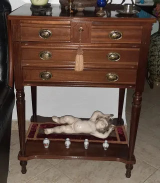 Mueble cubertero de madera