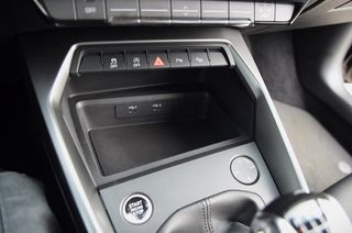 Audi A3 Sportback+Navegacion+Llanta 17+Full Led+