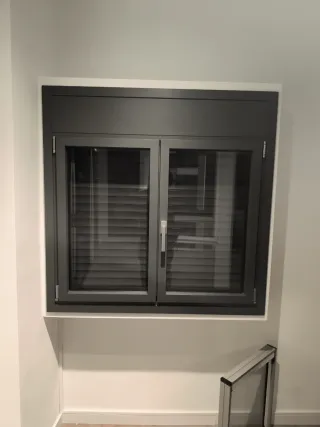 Ventana Monoblock Aluminio Motorizada