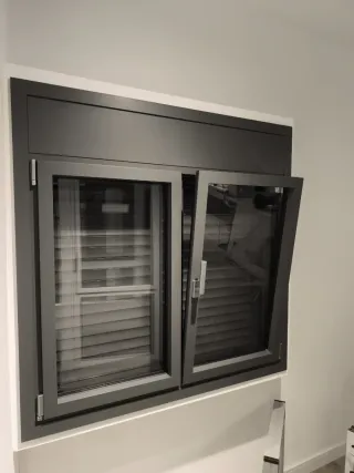 Ventana Monoblock Aluminio Motorizada