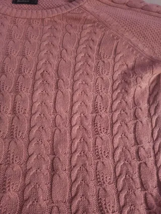 Jersey Stradivarius rosa trenzado