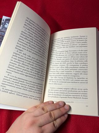 Non mi rimaneva che pregare e piangere.