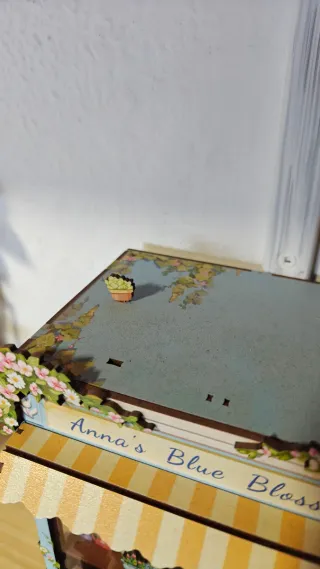 Booknook Floristería Anna's Blue Blossom