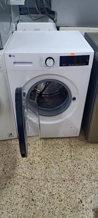 LAVADORA CARGA FRONTAL L.G 9 KG