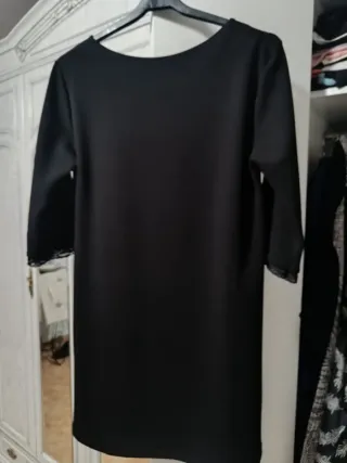 Vestido negro con encaje