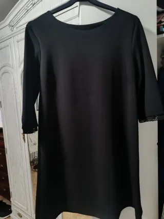 Vestido negro con encaje