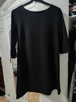 Vestido negro con encaje