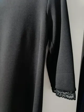 Vestido negro con encaje