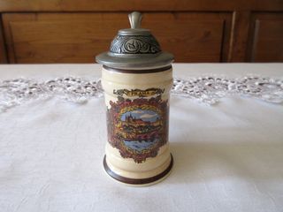 Piccolo Boccale con coperchio. PRAHA Altezza 9,5cm