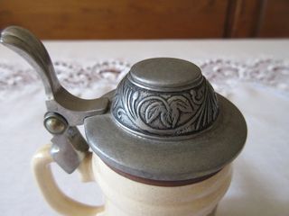 Piccolo Boccale con coperchio. PRAHA Altezza 9,5cm