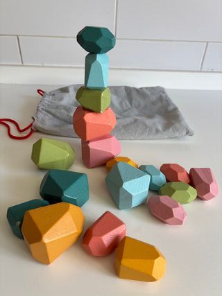 Juguete de madera didáctico tipo piedras