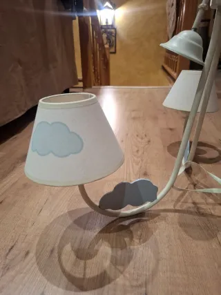Lámpara de forja con nubes