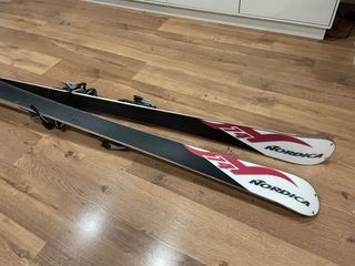 Esquís Nordica Mujer 162cm