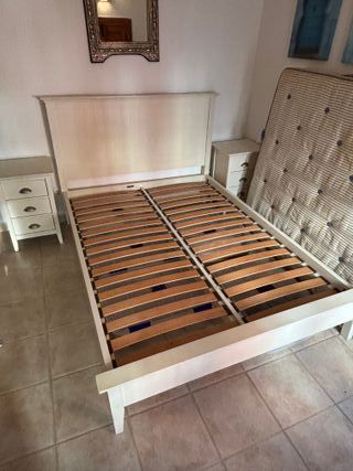 Conjunto Dormitorio John Lewis: Cama + Mesitas