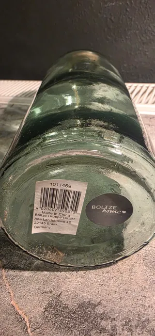 Jarrón de cristal verde con cuerda