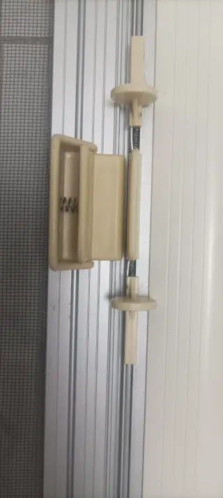 Oscurecedor y  mosquitera Autocaravana .