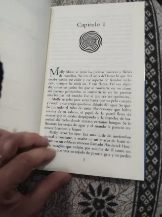 Molly Moon Y El Increible Libro Del Hipnotismo ...