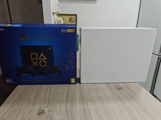PS4 Slim Azul Días de Juego + 2 mandos