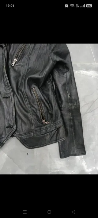 Giacca in pelle Bata nera