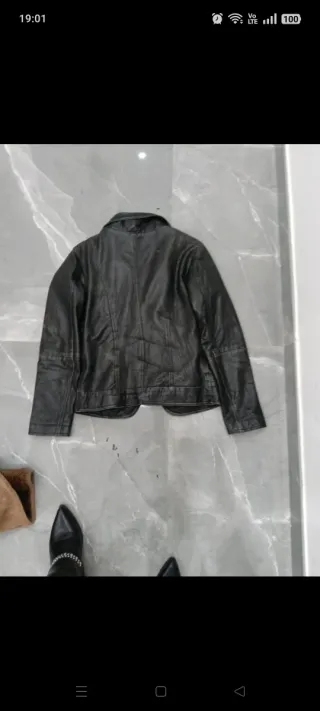 Giacca in pelle Bata nera