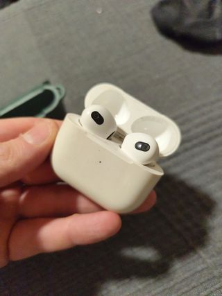 Funda AirPods 2da Gen Verde